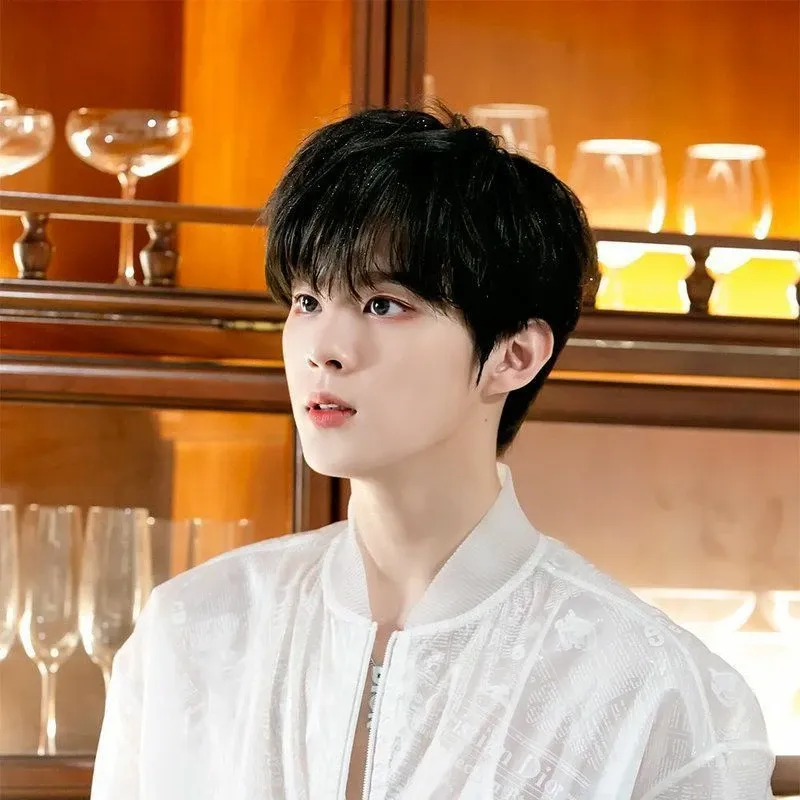 A moment captured by Kim Wooseok's fan