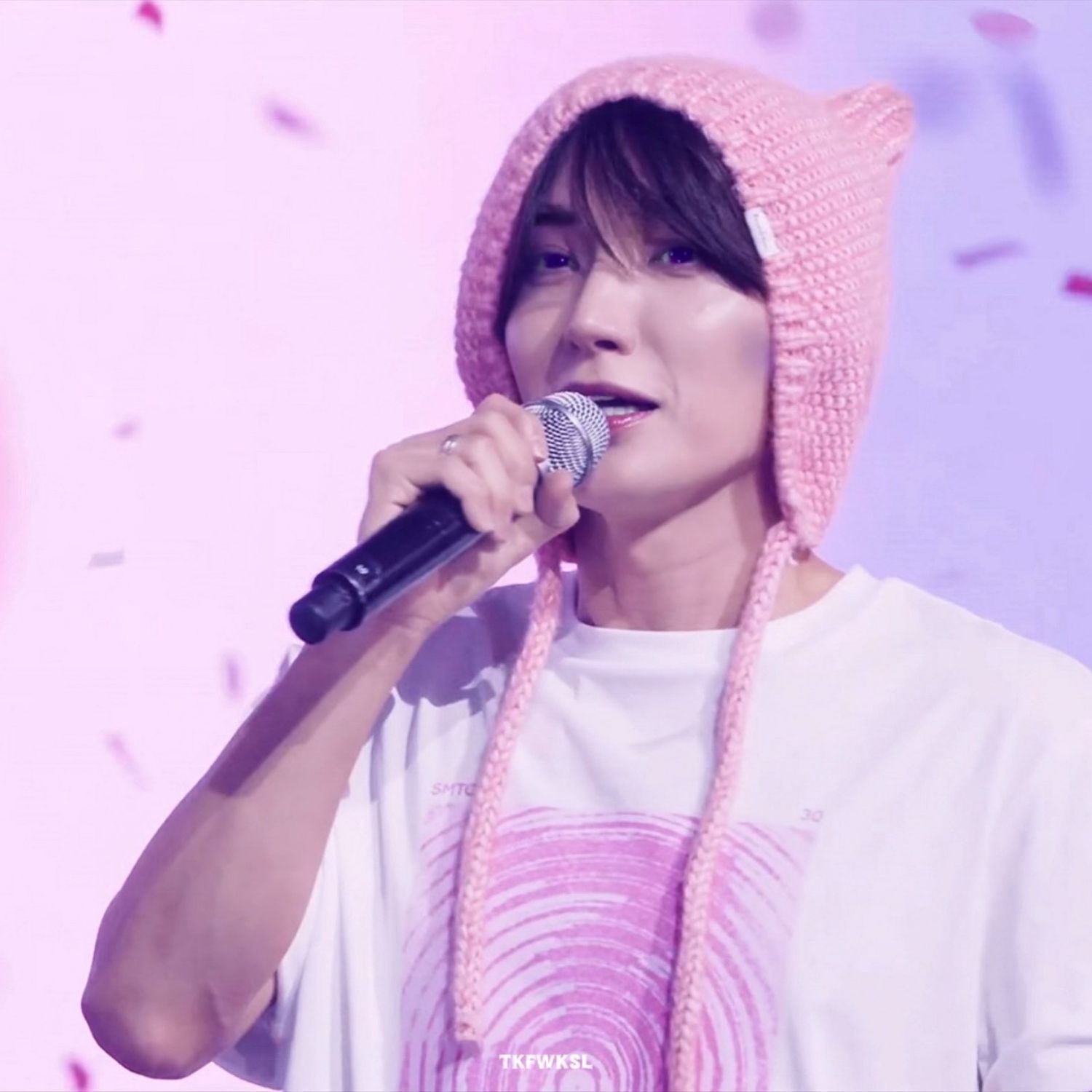 Behind-the-scenes cut of Leeteuk (Super Junior)