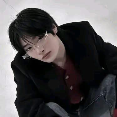 Behind-the-scenes cut of I.N (Stray Kids)