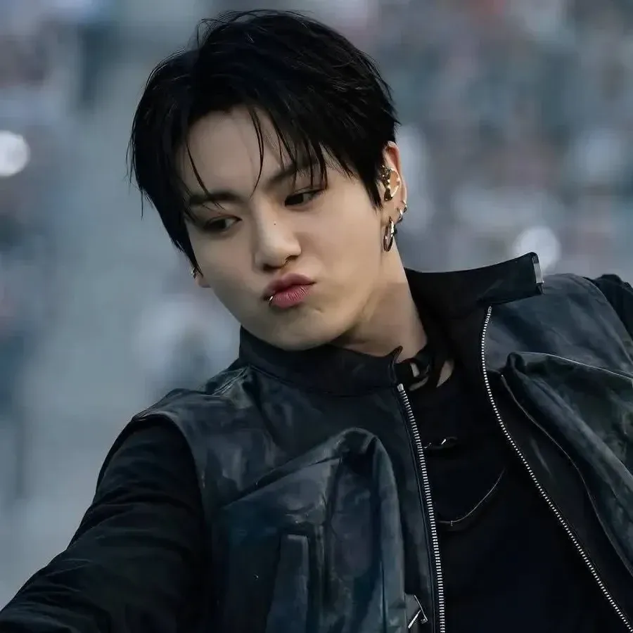 Potret di balik layar Jungkook (BTS)