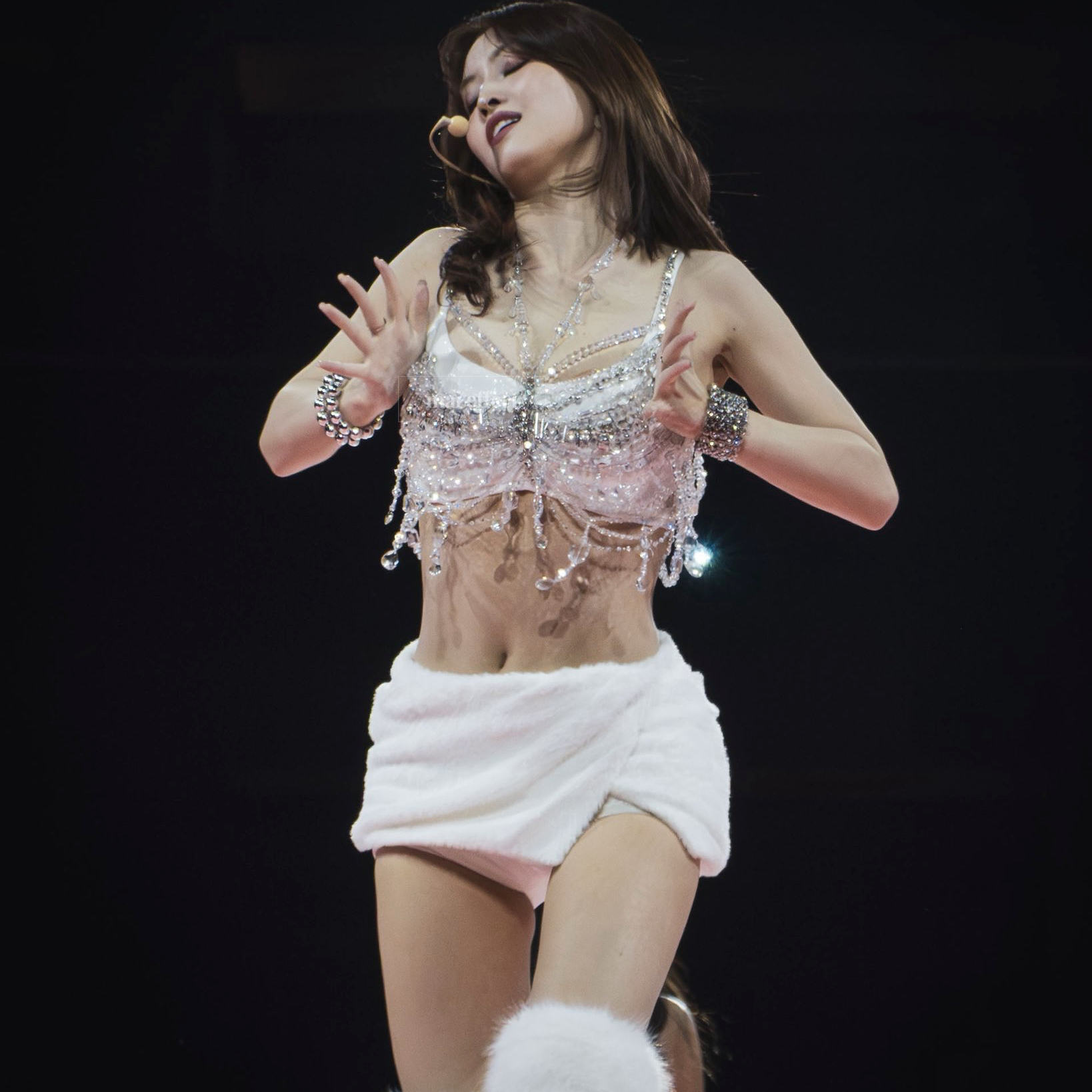 Momo (TWICE)的幕后花絮