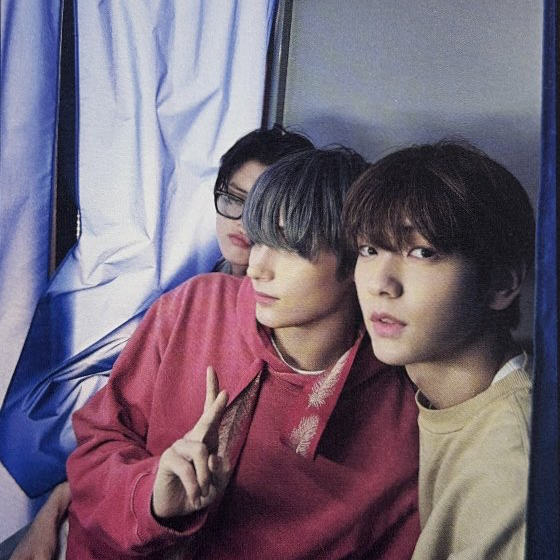 Foto terbaru TOMORROW X TOGETHER