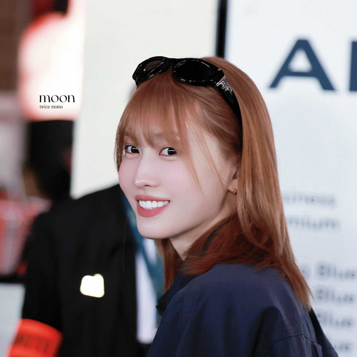 Potret di balik layar Momo (TWICE)