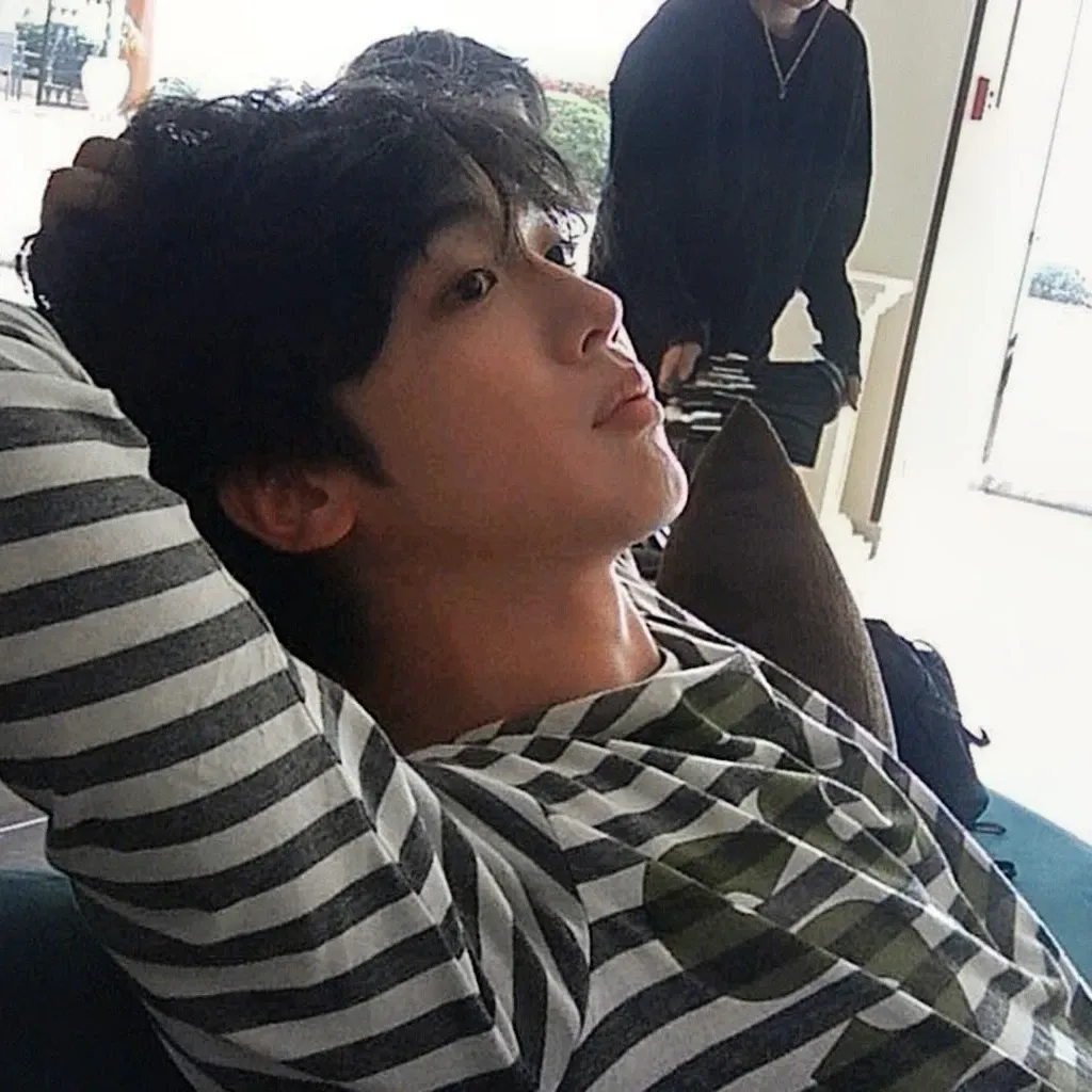 A moment captured by Kim Yohan (WEi)'s fan