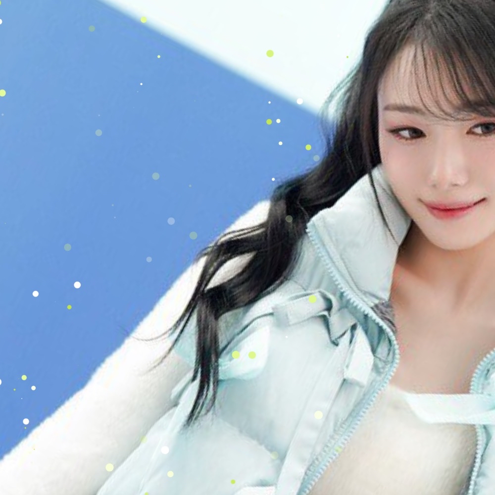 Recent activity shot of Seo Youngeun (Kep1er)