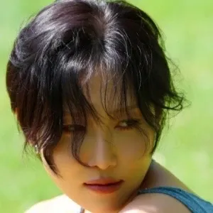 Behind-the-scenes cut of Hwasa (MAMAMOO)