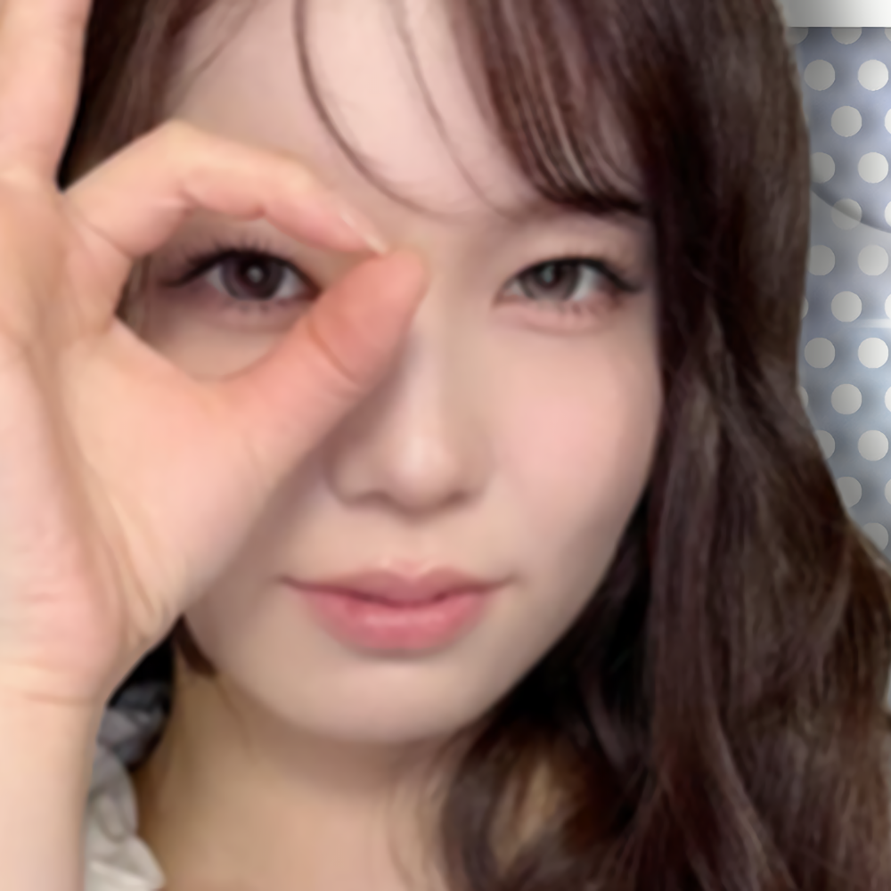 Latest photo of Ayaka (NiziU)