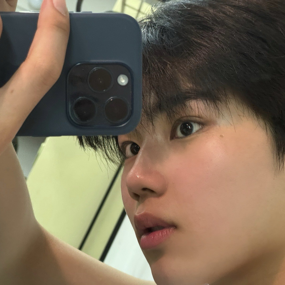 Latest photo of Park Gunwook (ZEROBASEONE)