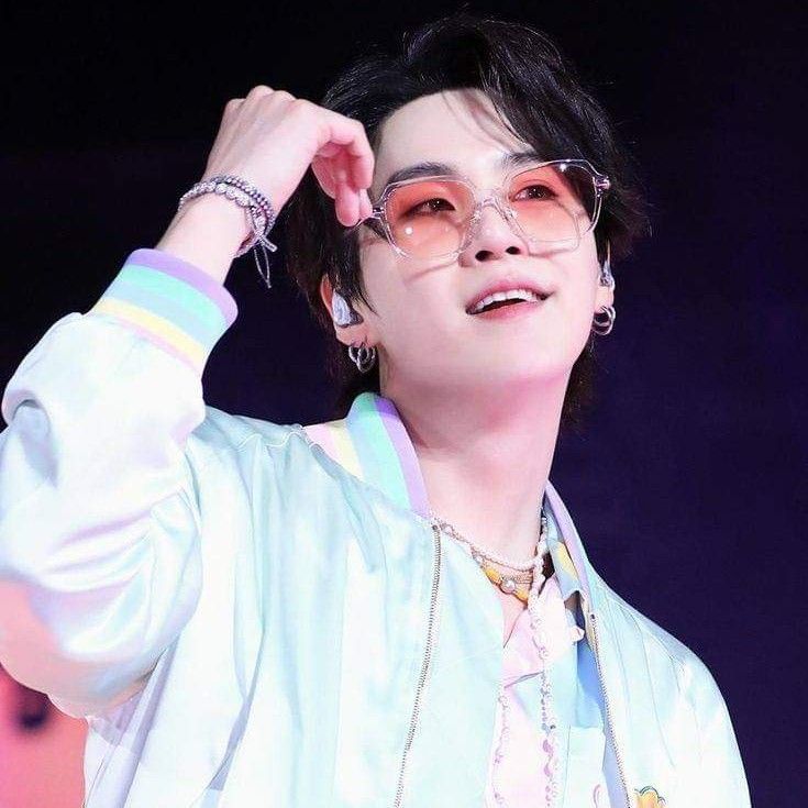 SUGA (BTS)の最近の活動写真