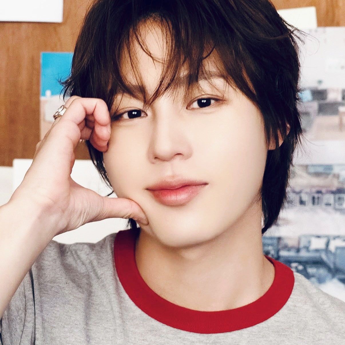 A moment captured by Ha Sungwoon's fan