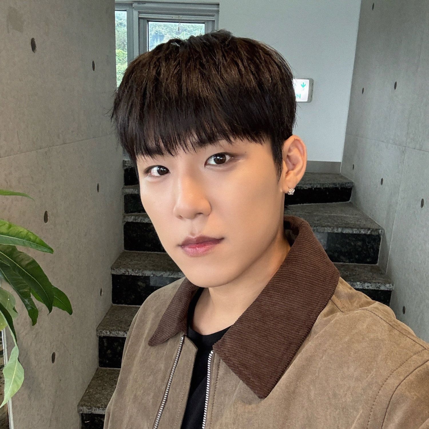 Latest photo of Park Woojin (AB6IX)