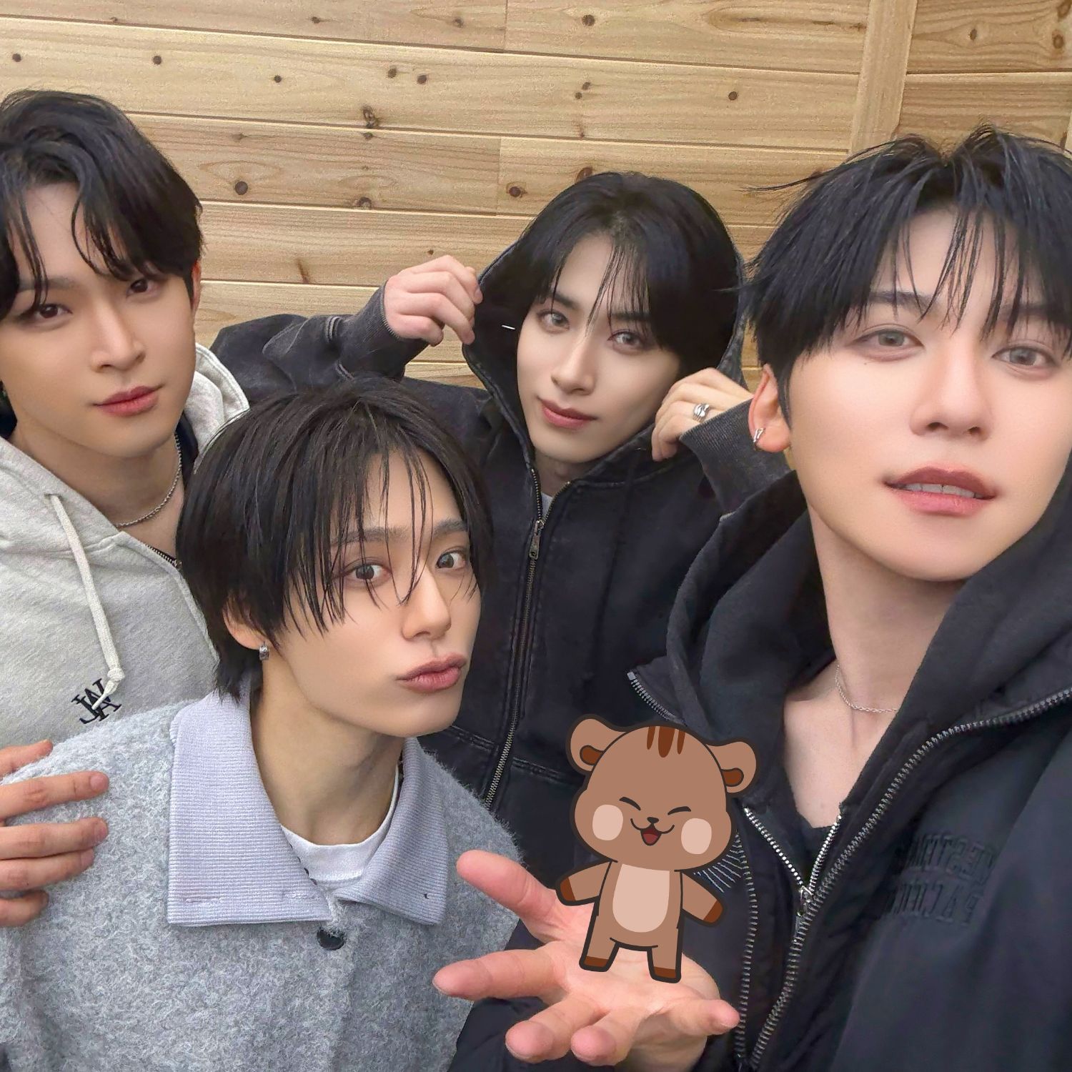 Behind-the-scenes cut of Seoho (ONEUS)