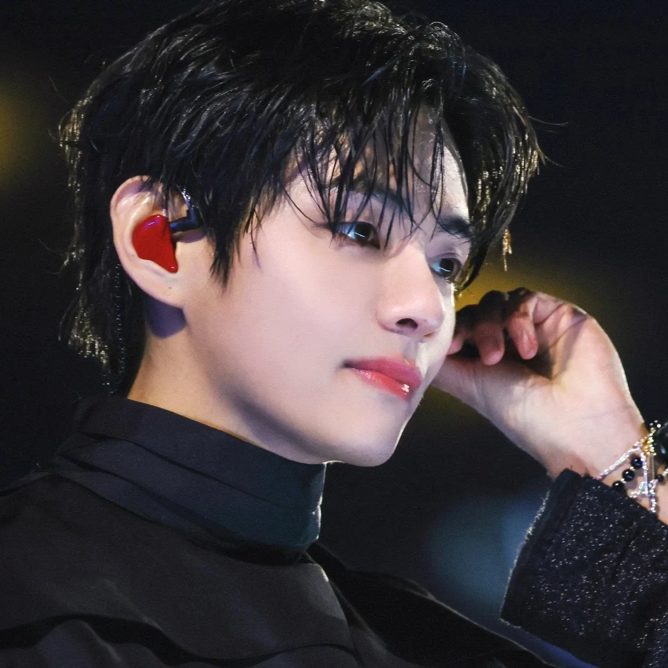 뷔 (방탄소년단)의 비하인드 컷