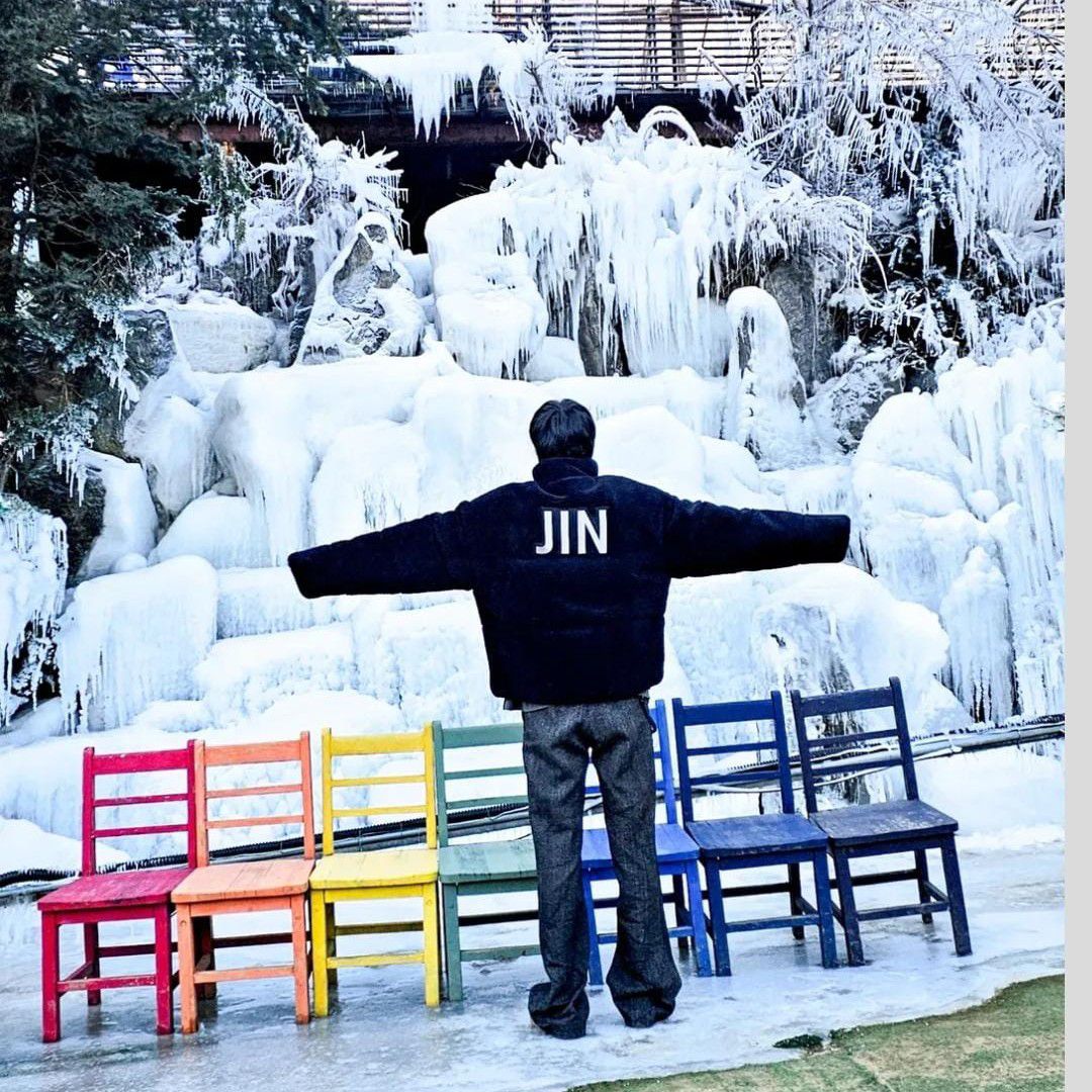 진 (방탄소년단)의 비하인드 컷