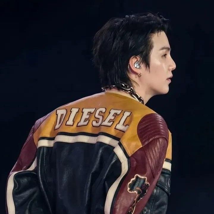 SUGA (BTS)の舞台裏ショット