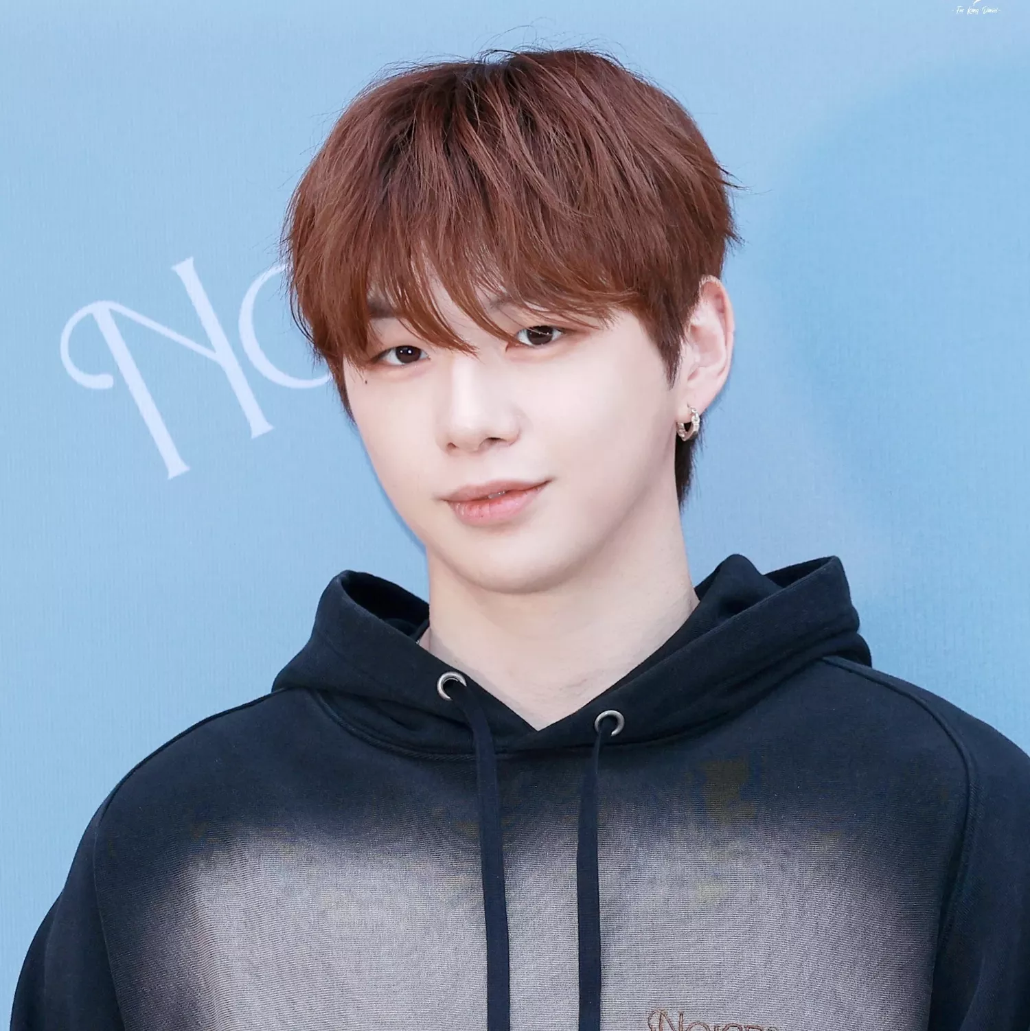 강다니엘의 비하인드 컷