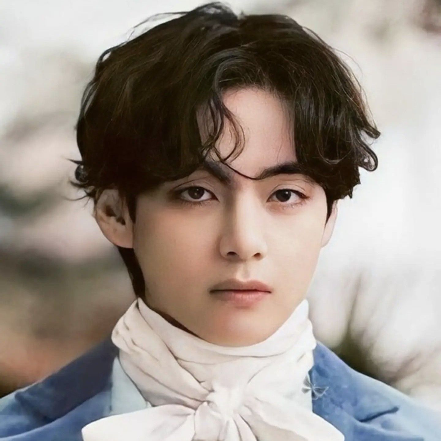 뷔 (방탄소년단) 최근 활동샷