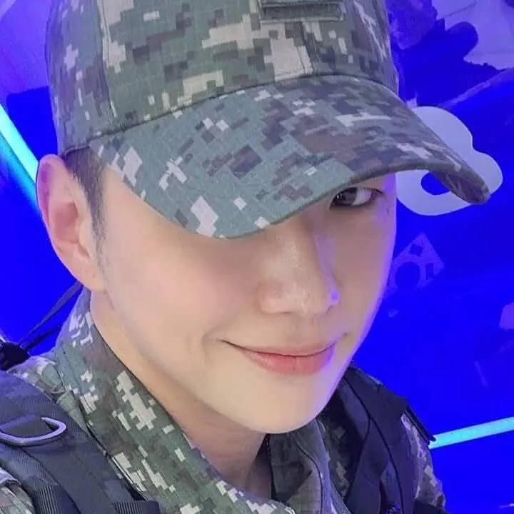 강다니엘 최근 활동샷