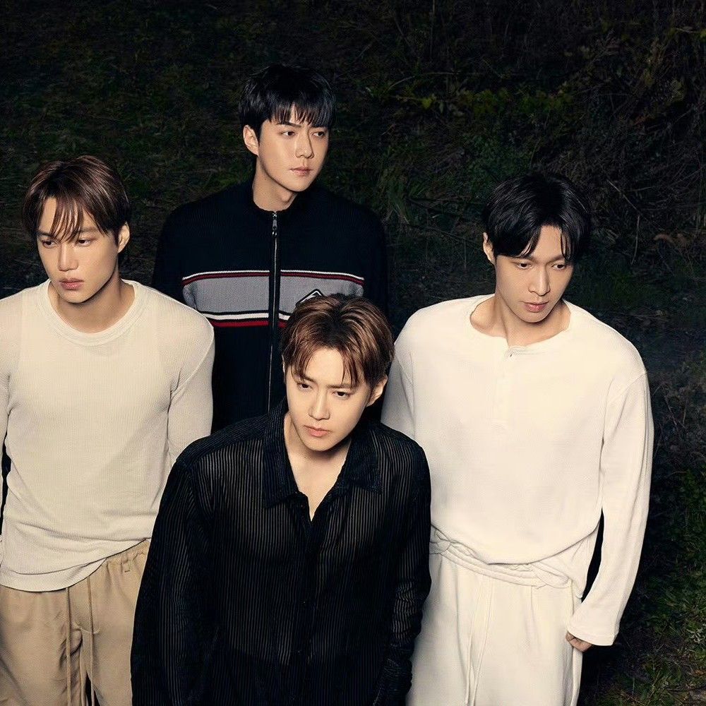 Behind-the-scenes cut of EXO