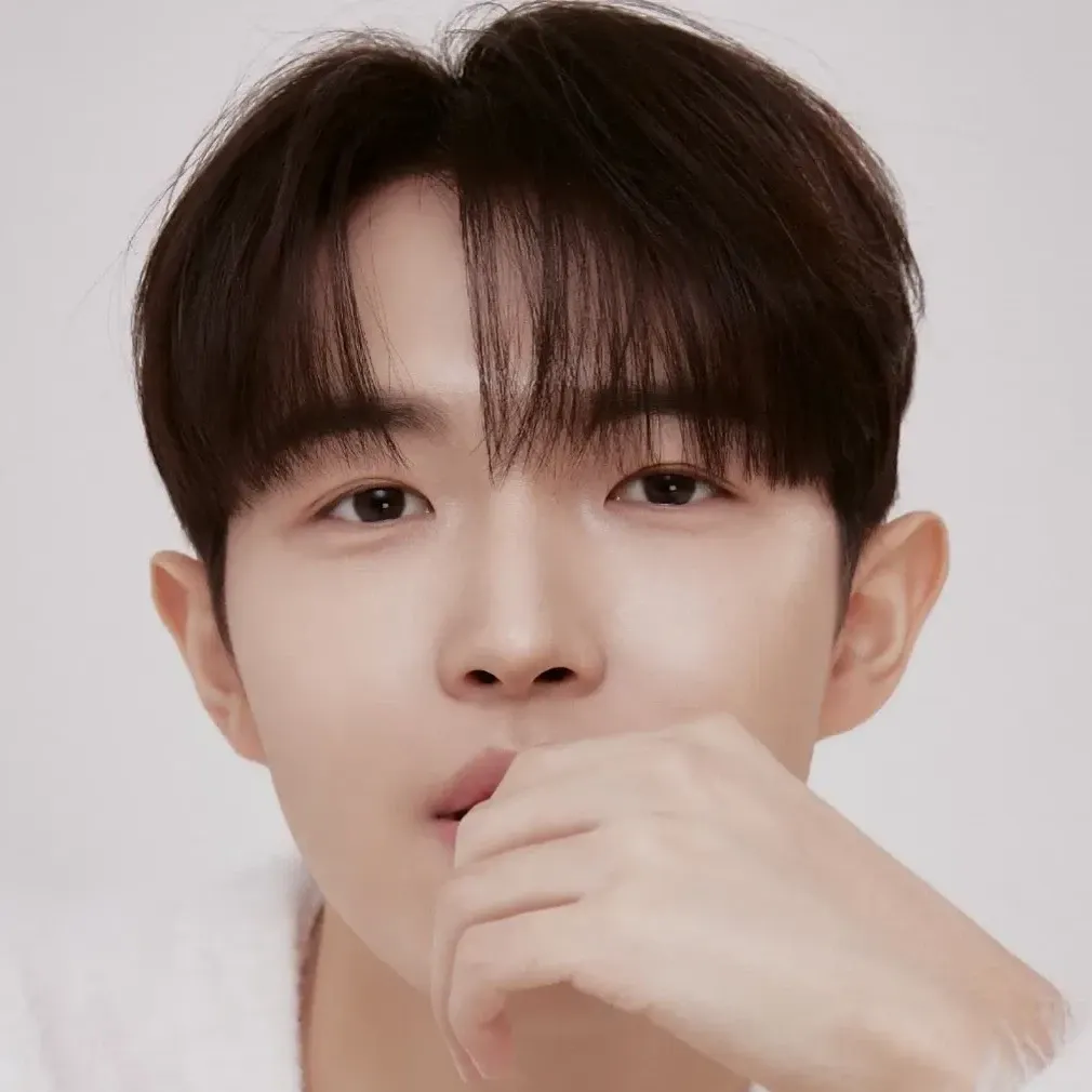 Recent activity shot of Kim Jaehwan