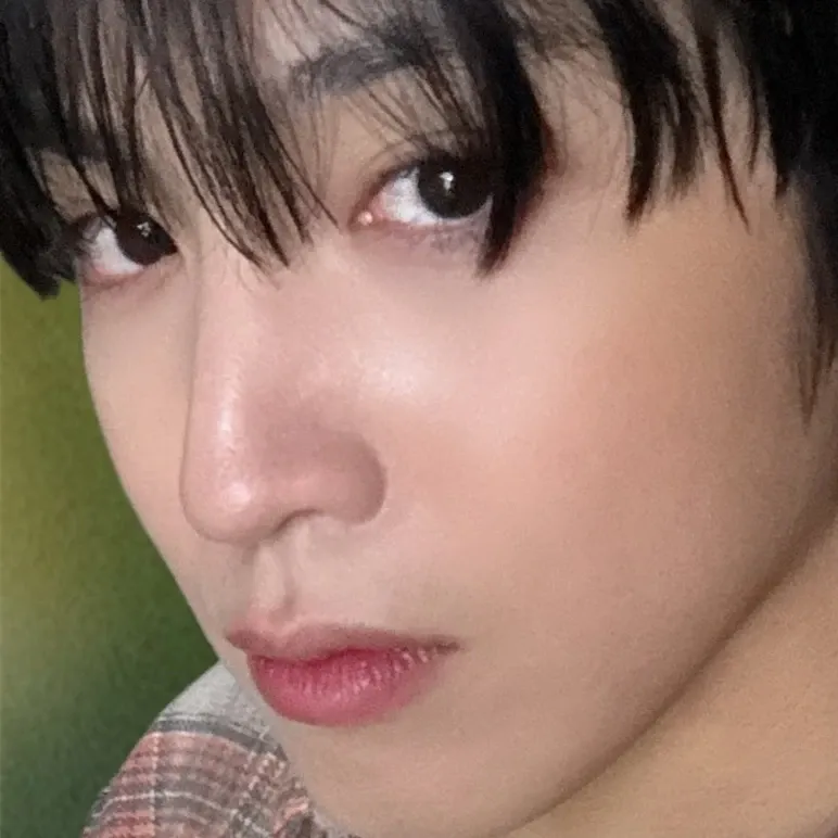 Recent activity shot of Wooseok (PENTAGON)