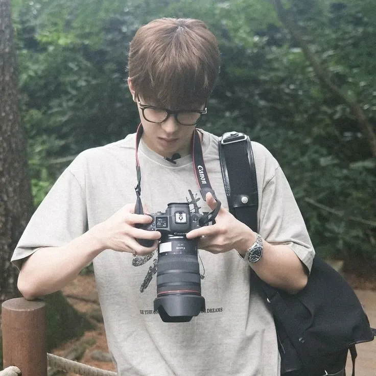 Behind-the-scenes cut of Wonwoo (SEVENTEEN)