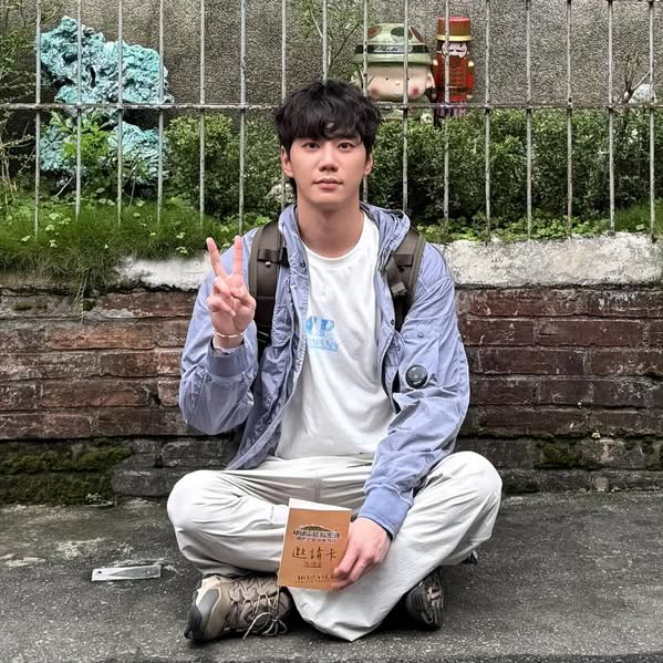 A moment captured by Lee Junyoung's fan