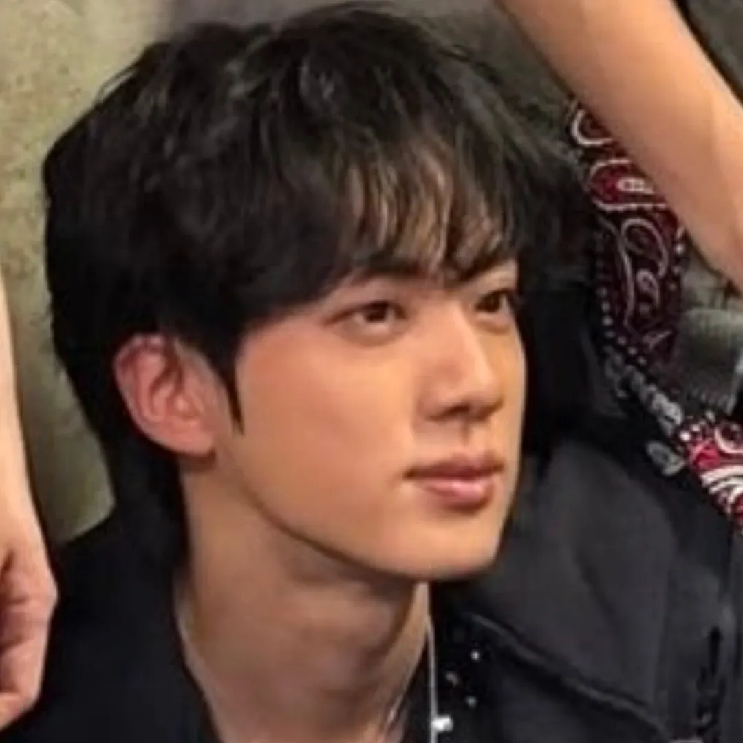 진 (방탄소년단)의 최신 사진
