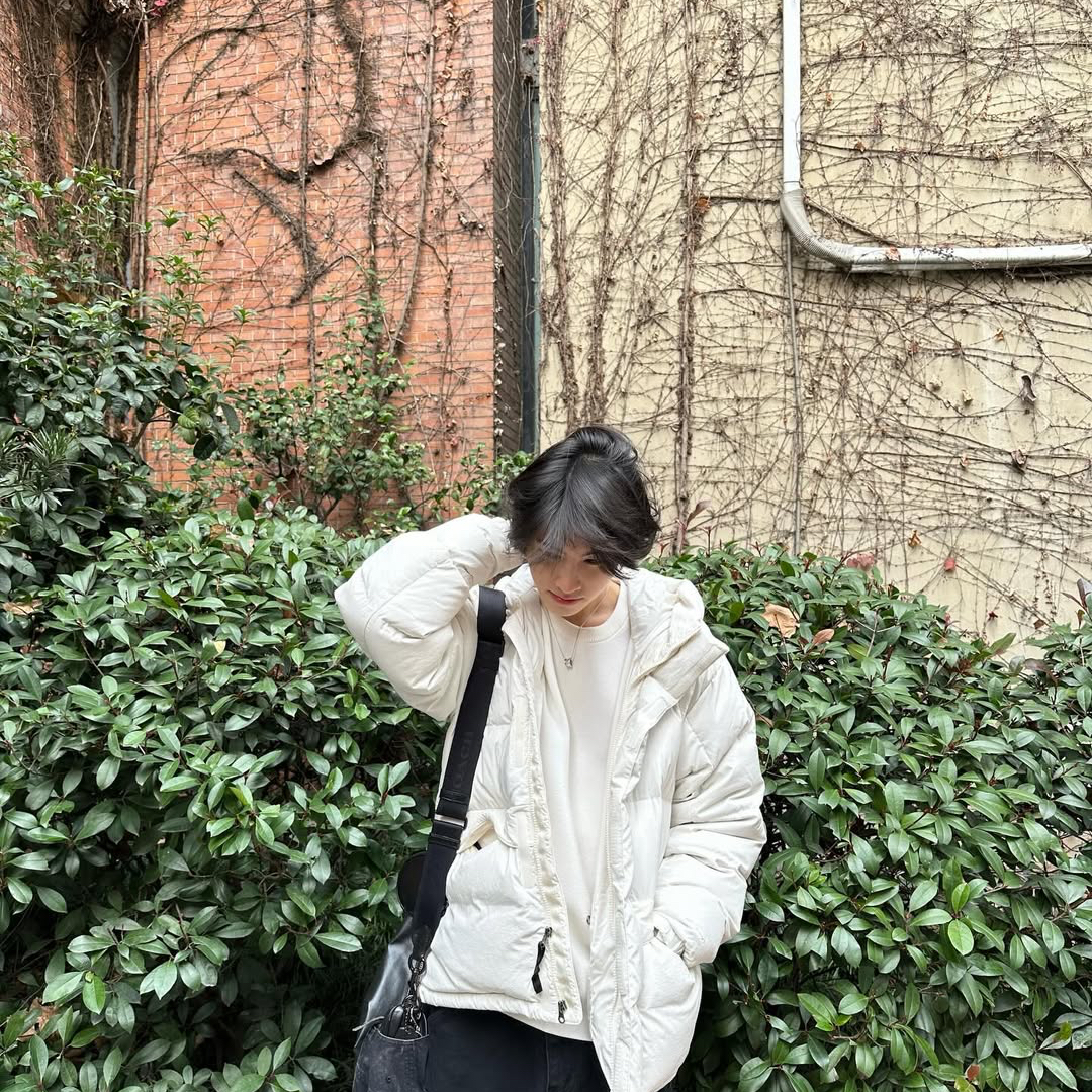 Behind-the-scenes cut of Aa (BUS)