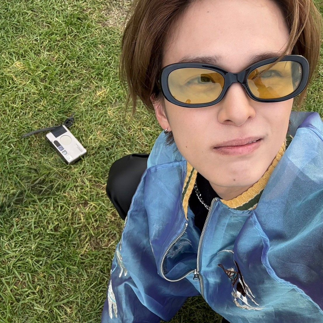 Behind-the-scenes cut of TREASURE