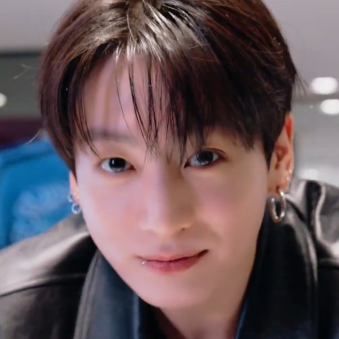 A moment captured by Jungkook (BTS)'s fan