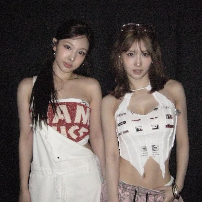 Foto terbaru Momo (TWICE)