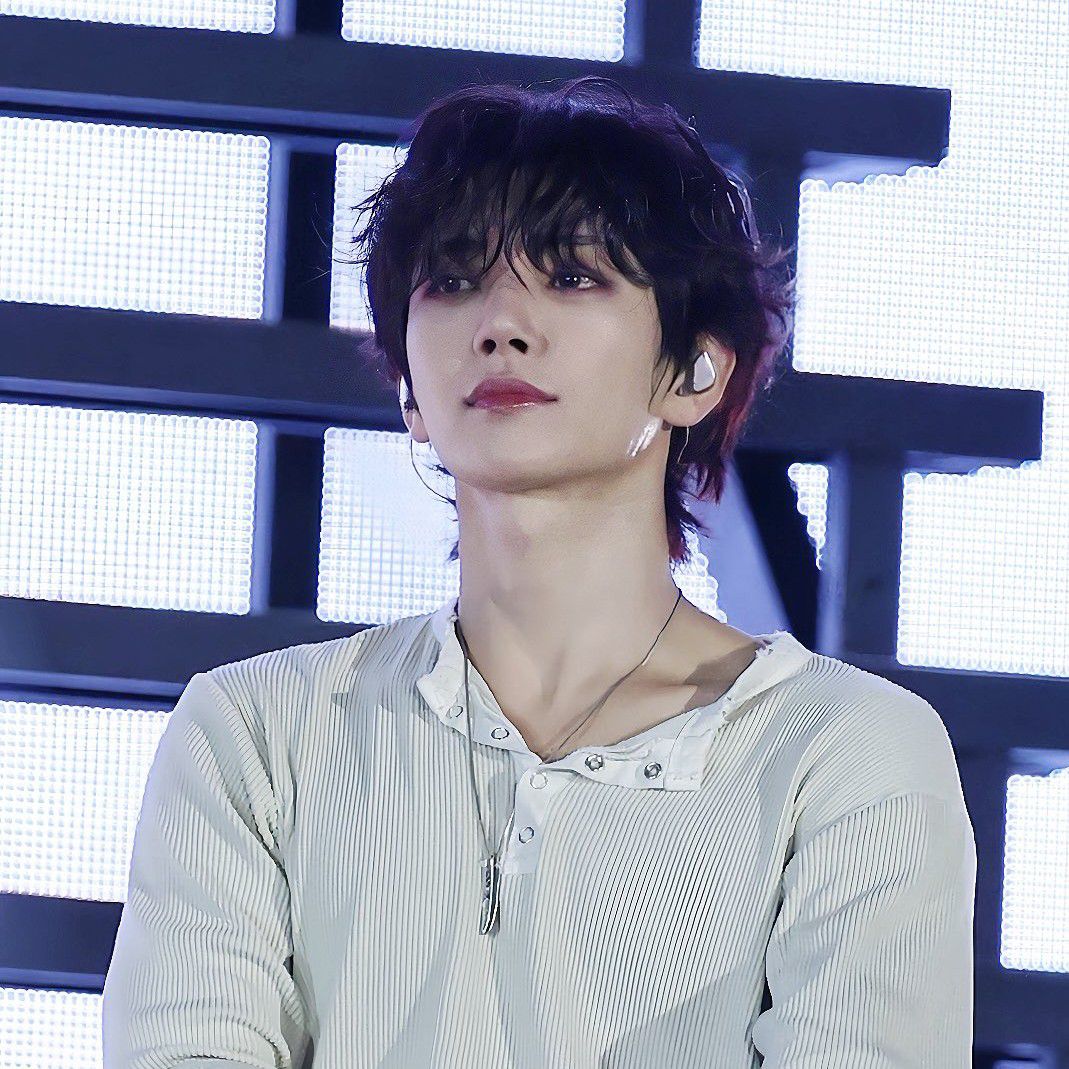 A moment captured by Joshua (SEVENTEEN)'s fan