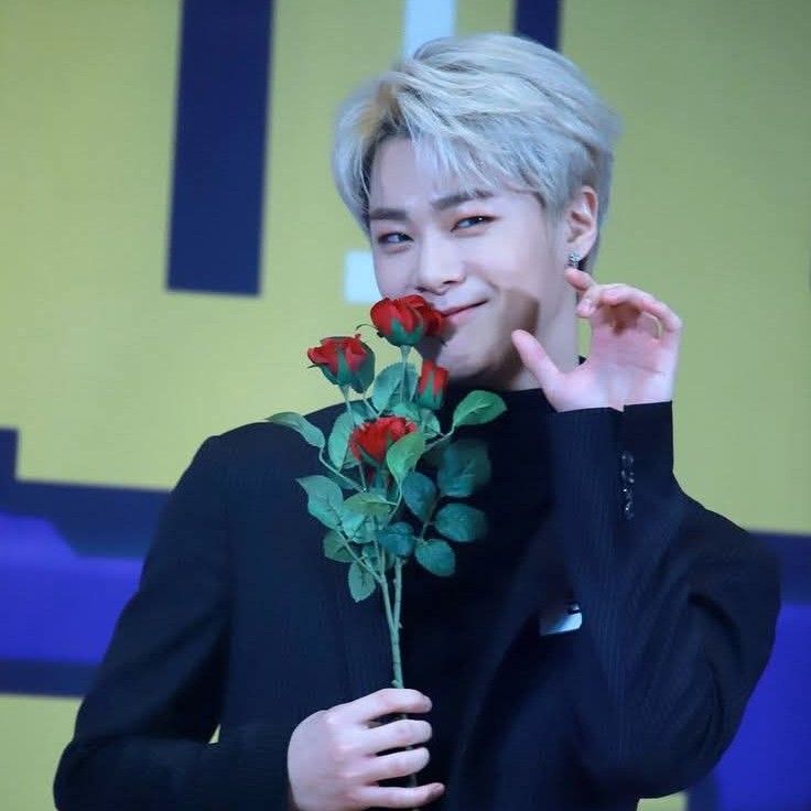 Latest photo of Moonbin (ASTRO)