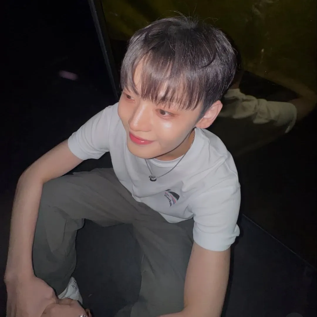 A moment captured by Chan (A.C.E)'s fan