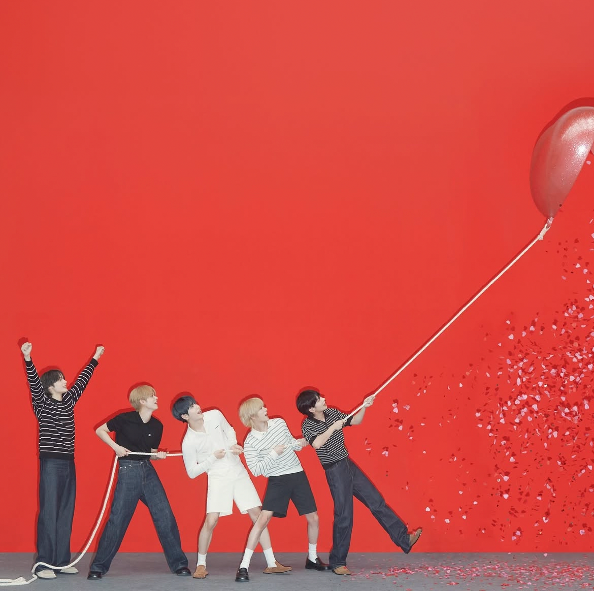 A moment captured by TOMORROW X TOGETHER's fan