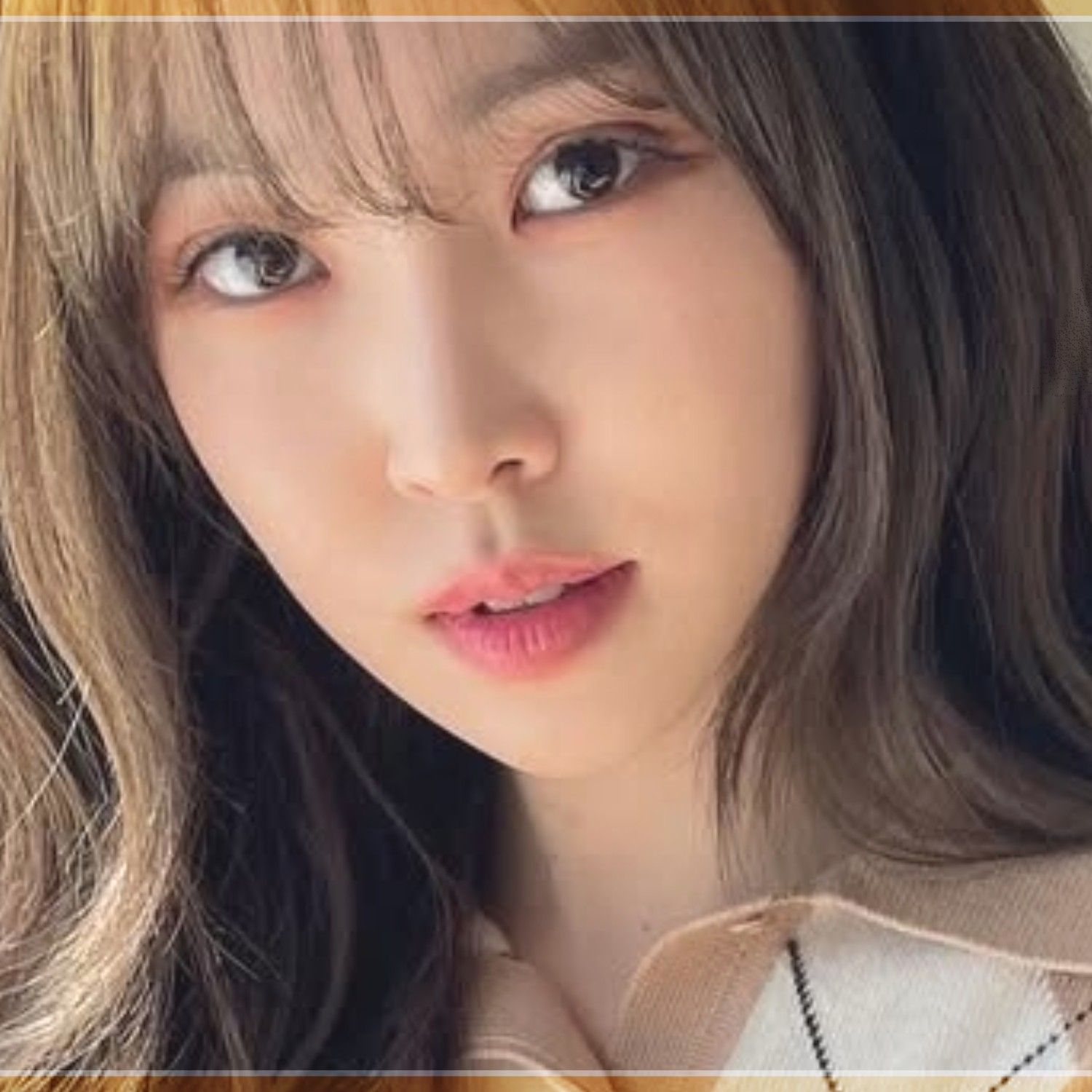 Recent activity shot of Yuju (GFRIEND)