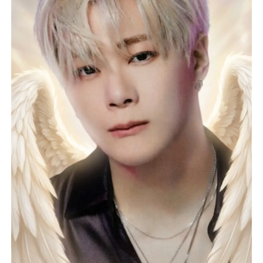 A moment captured by Moonbin (ASTRO)'s fan