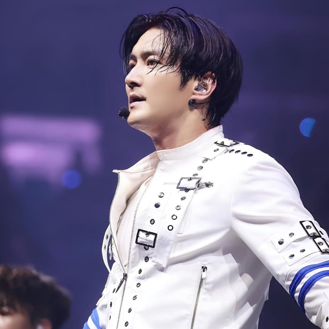 Recent activity shot of Siwon (Super Junior)