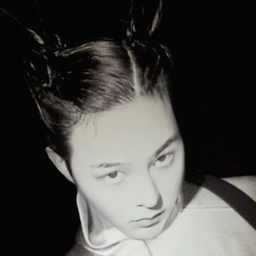 Recent activity shot of G-DRAGON (BIGBANG)