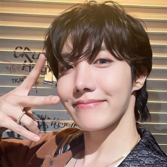 제이홉 (방탄소년단) 최근 활동샷