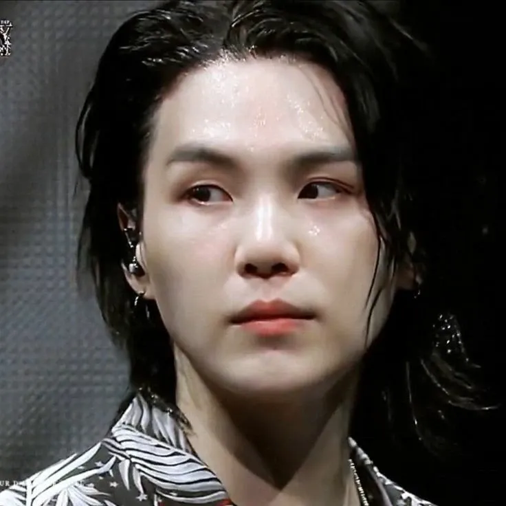 Potret di balik layar SUGA (BTS)