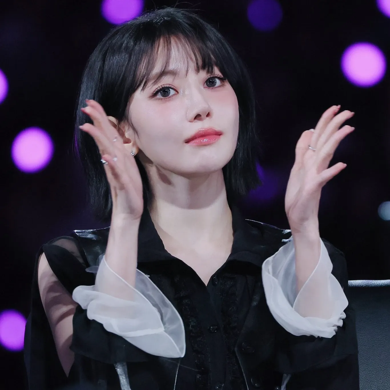 Behind-the-scenes cut of Sakura (LE SSERAFIM)