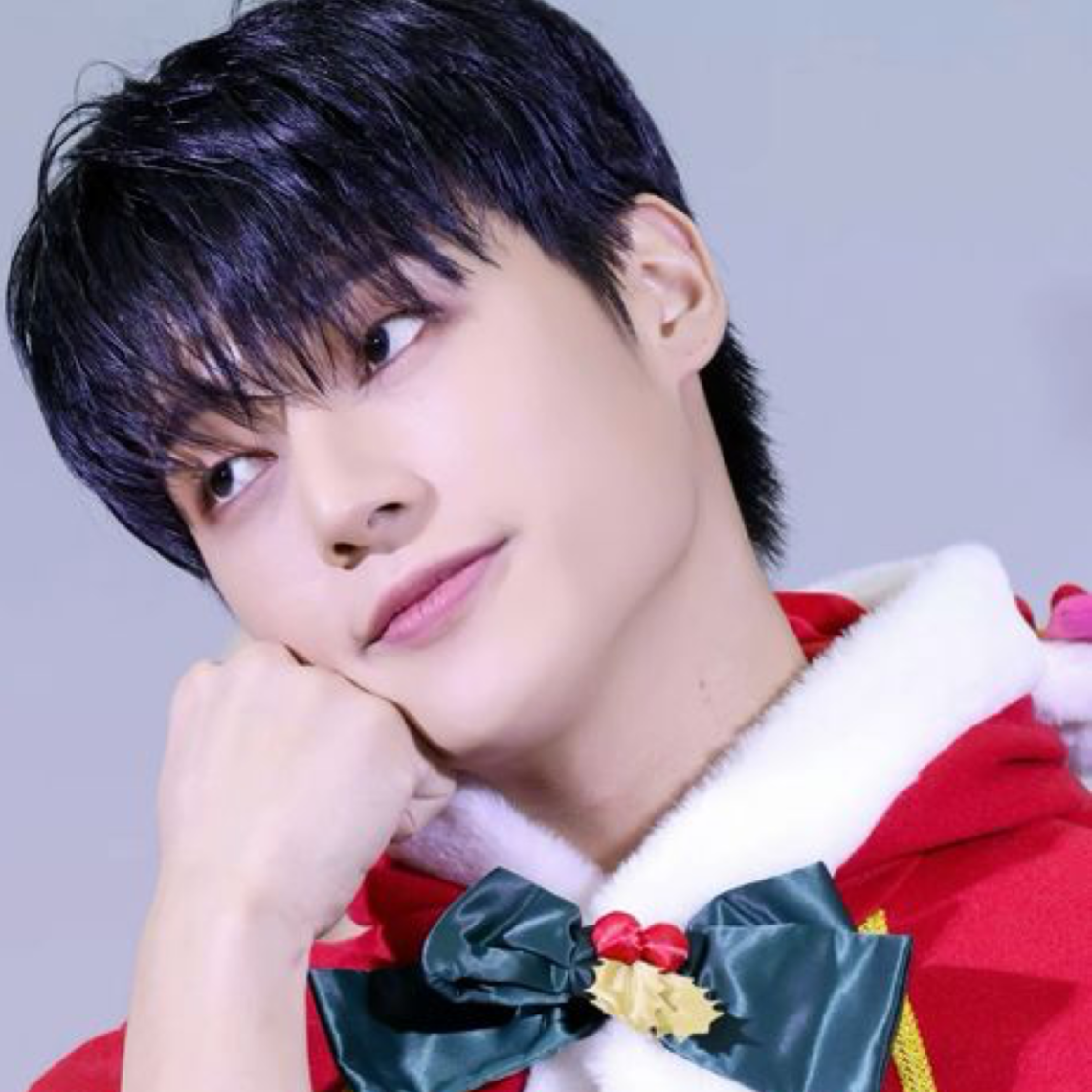 友榮 (ATEEZ)粉丝拍下的瞬间