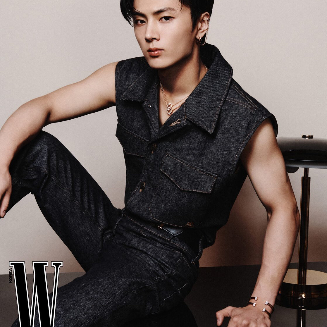 Recent activity shot of Jay (ENHYPEN)