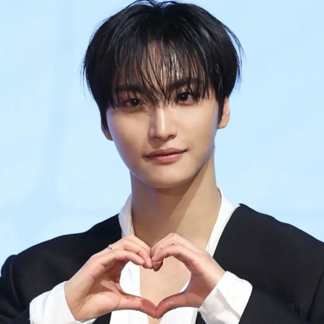 Recent activity shot of Seonghwa (ATEEZ)