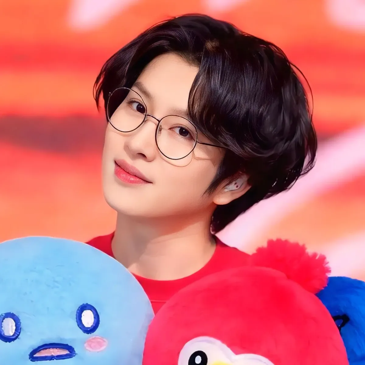 Latest photo of Heechul (Super Junior)