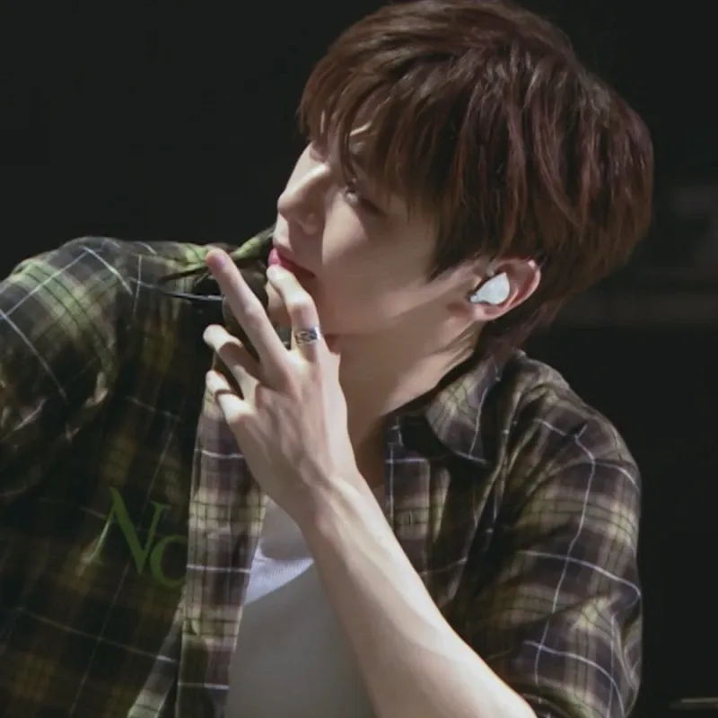 Foto aktivitas terbaru Kang Daniel