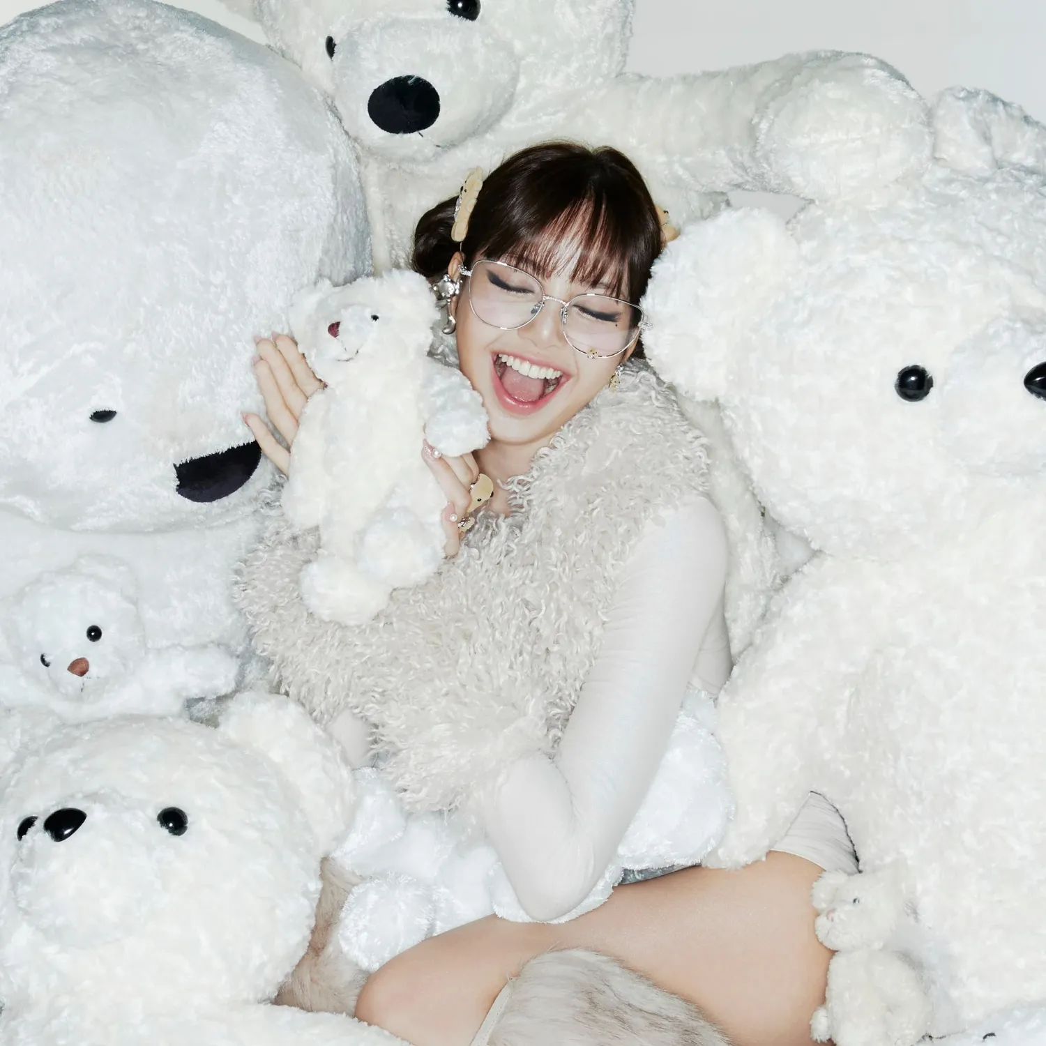 Latest photo of Lisa (BLACKPINK)