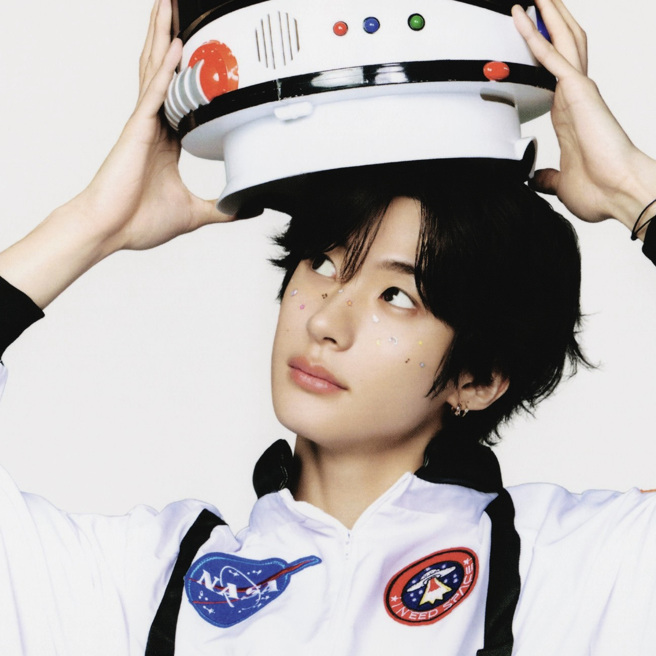 Recent activity shot of Anton (RIIZE)